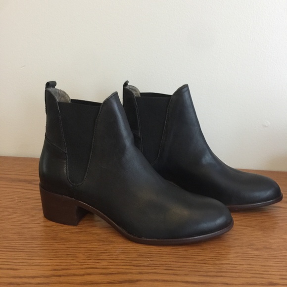hudson black chelsea boots